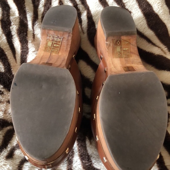 Steve Madden clogs , excellent condition , size 7.5 - Picture 2 of 5